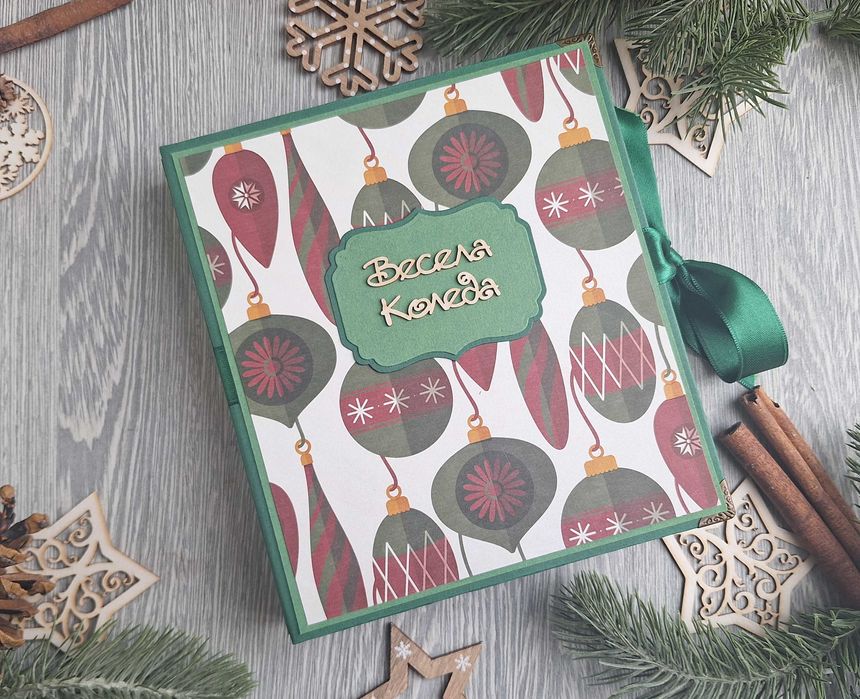 Албум в тъмно зелено с коледни елементи, ръчна изработка /53.37