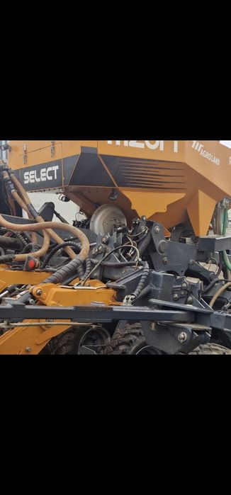 Semanatoare direct in miriste - strip till - 4 m Mzuri Pro Till