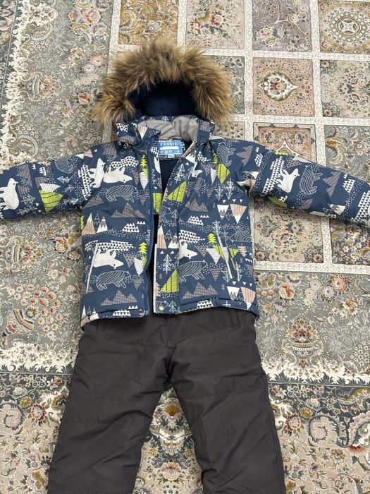 Продам зимний комбинезон 10000 тг