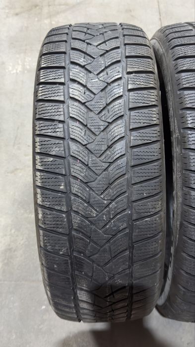 Зимни гуми 215/55/18 Dunlop
