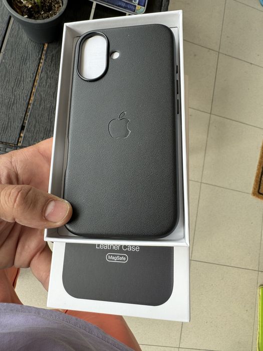 Husa din Piele Iphone 16pro Max/ 16pro/16/16 Plus cu Magsafe-Animatie