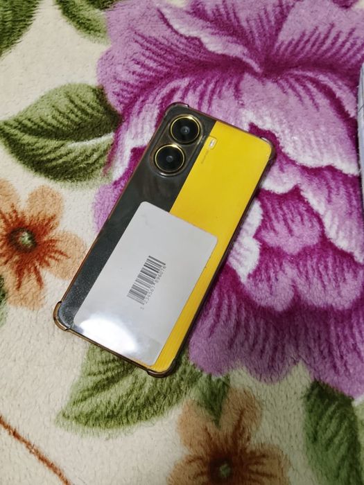 Поко х7 про идеал каропка есть