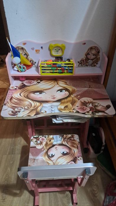 Mobila camera copii + gratuit birou fetita