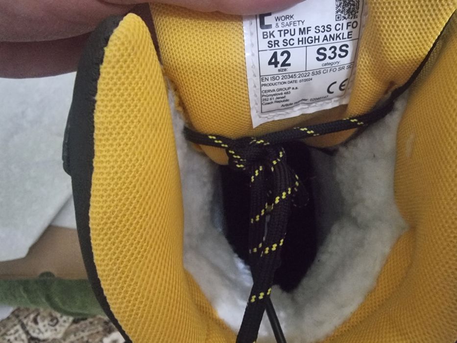 Спецботинки Cerva. Цвет чёрный. Размер 42