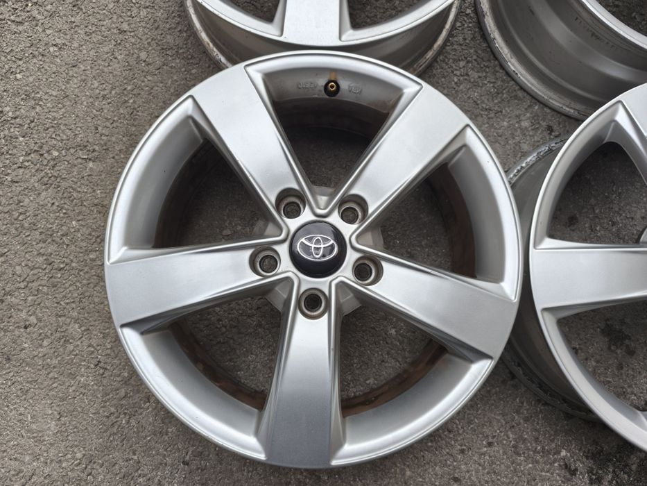 Toyota/Тойота - 16 цола 5x114,3; 4 бр. лети джанти