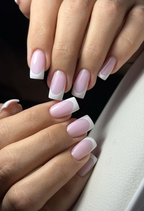 Наращивание ногтей маникюр,педикюр