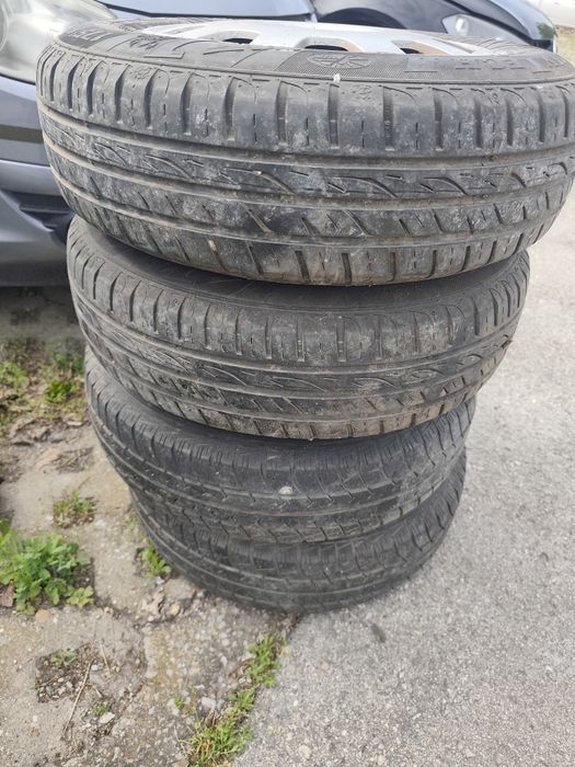 Комплект летни гуми с джанти и тасове VW Golf 4 Polo Skoda Fabia Seat Ibiza