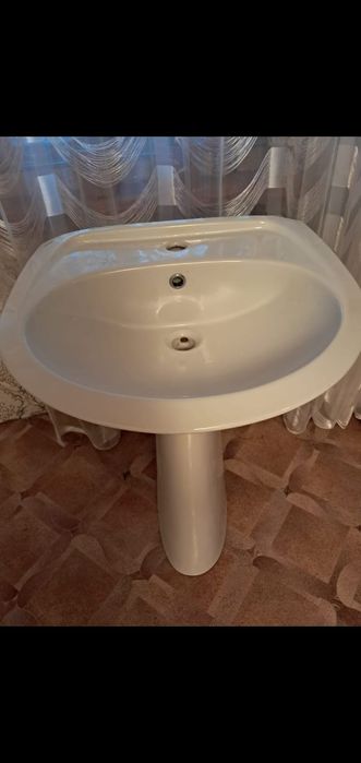 Умывальник, раковина, тюльпан