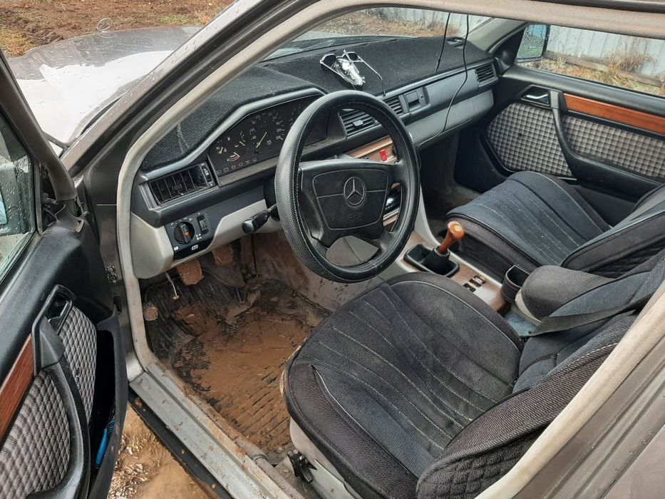 Продам мерседес е230 кузове 124