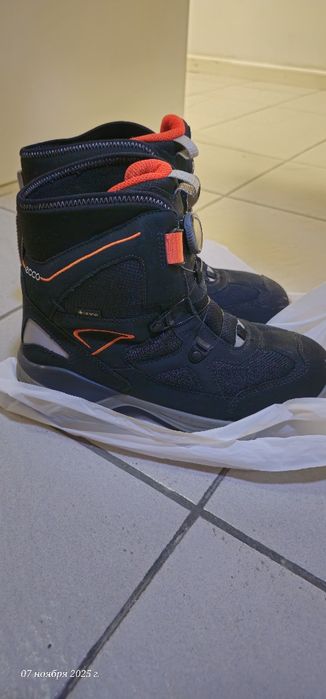 Ботинки дутыши Ecco