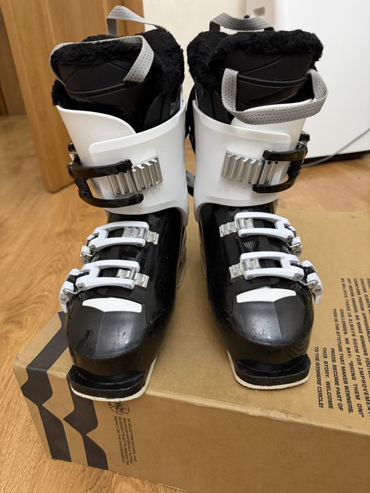 Горнолыжные ботинки