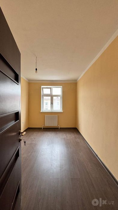Qorasuv korzinka  yonida ijaraga

5-qavatli dom
5 qavatida
3 xonali kv