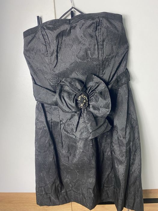 Rochie ocazie/evenimeniment cu umeri goi