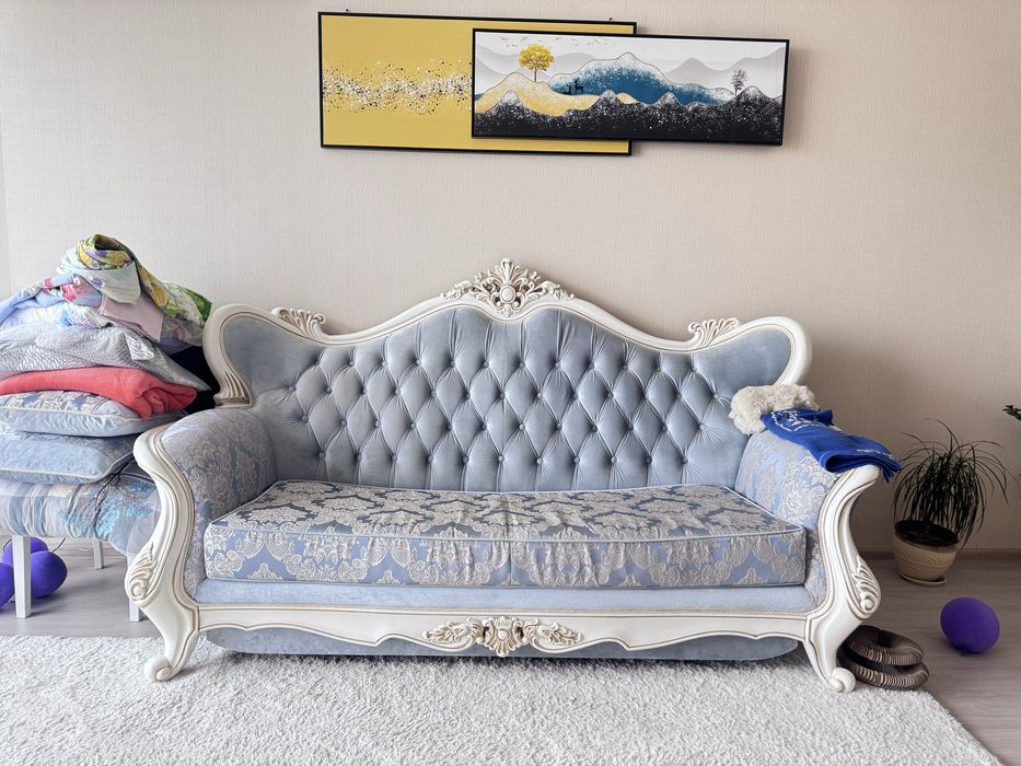 Продам стильный диван