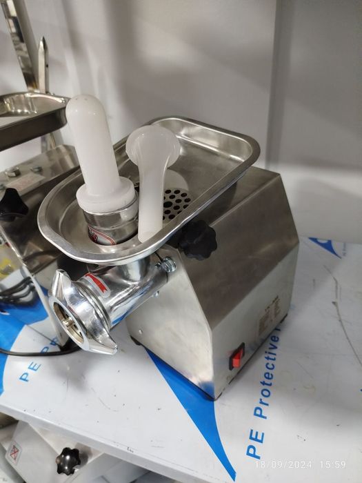 Go'sht qiymalagich myasrobka Professional Uskuna