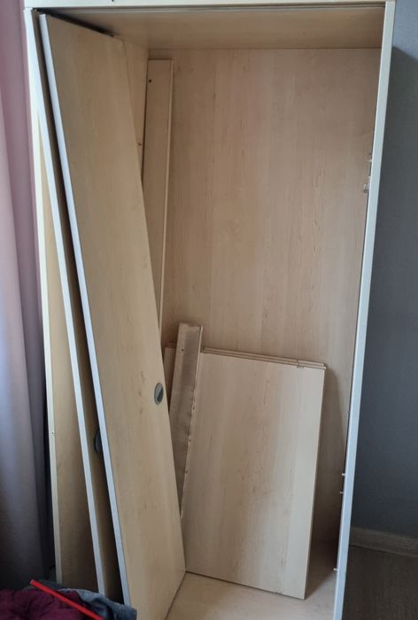 Отдам даром шкаф