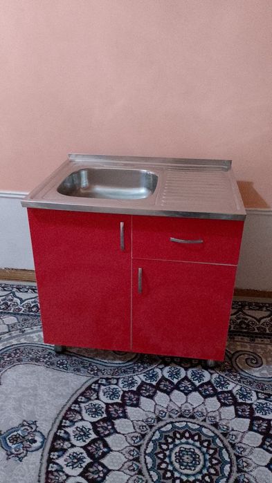 Moʼyka sotiladi sifati yaxshi  xech qayeri lat yemagan toza