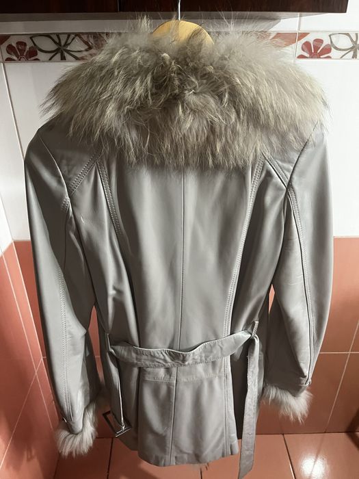 Geaca piele cu elemente de blana