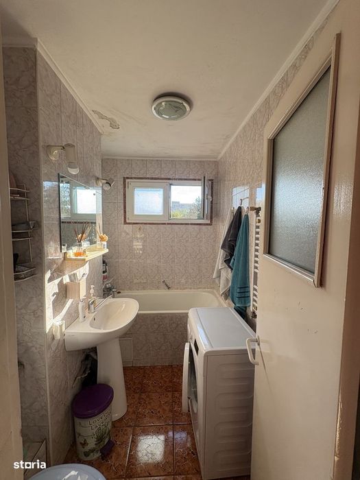 Apartament 2 camere zona Astra ,str Saturn