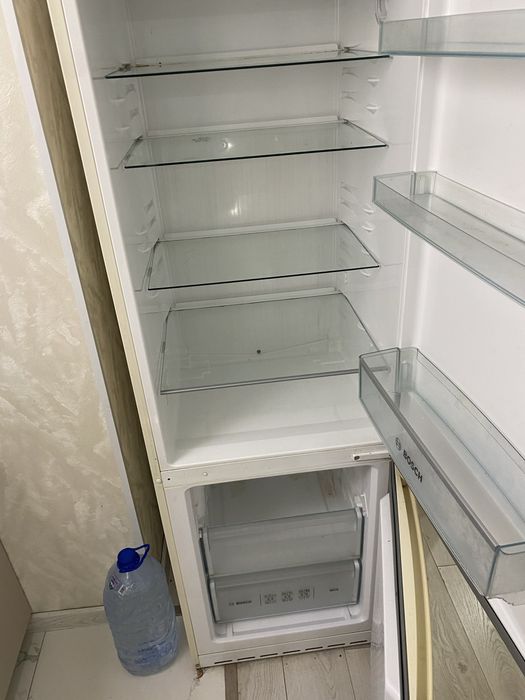 холодильник BOSCH в хорошем сост