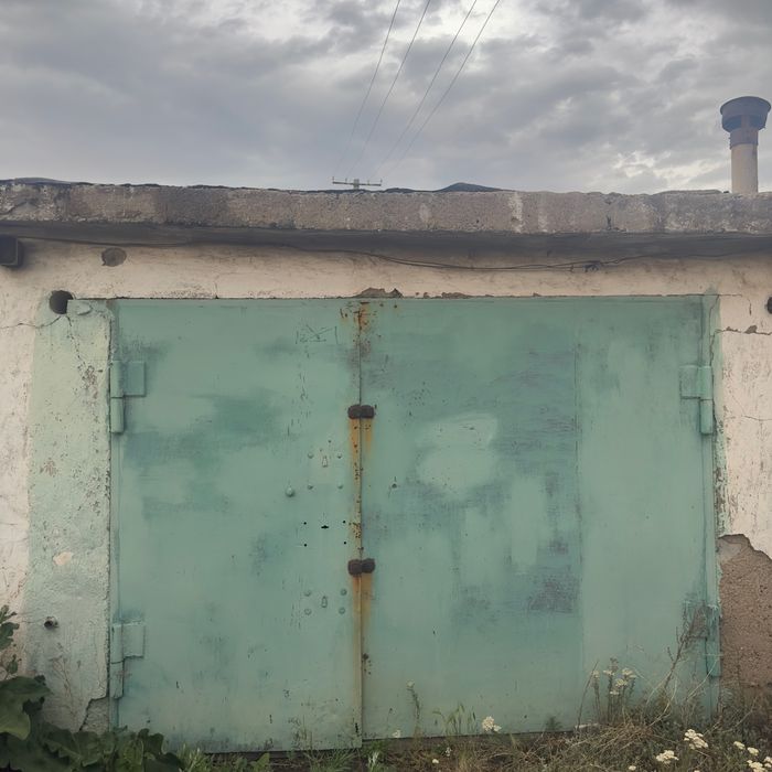 Продам гараж «Локомотив»
