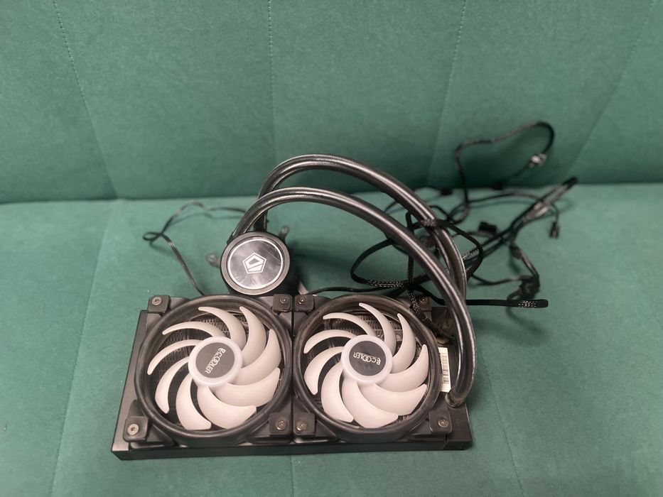 Продам СЖО (водянку) ID-Cooling Zoomflow 240 ARGB