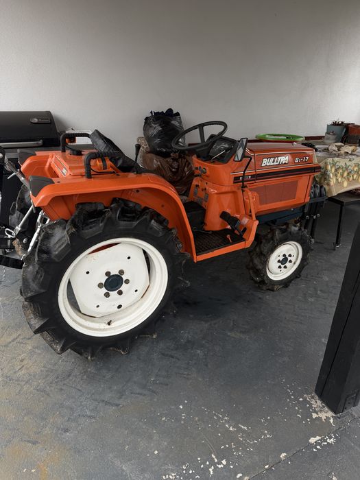 Tractor Kubota b1 bultra 17