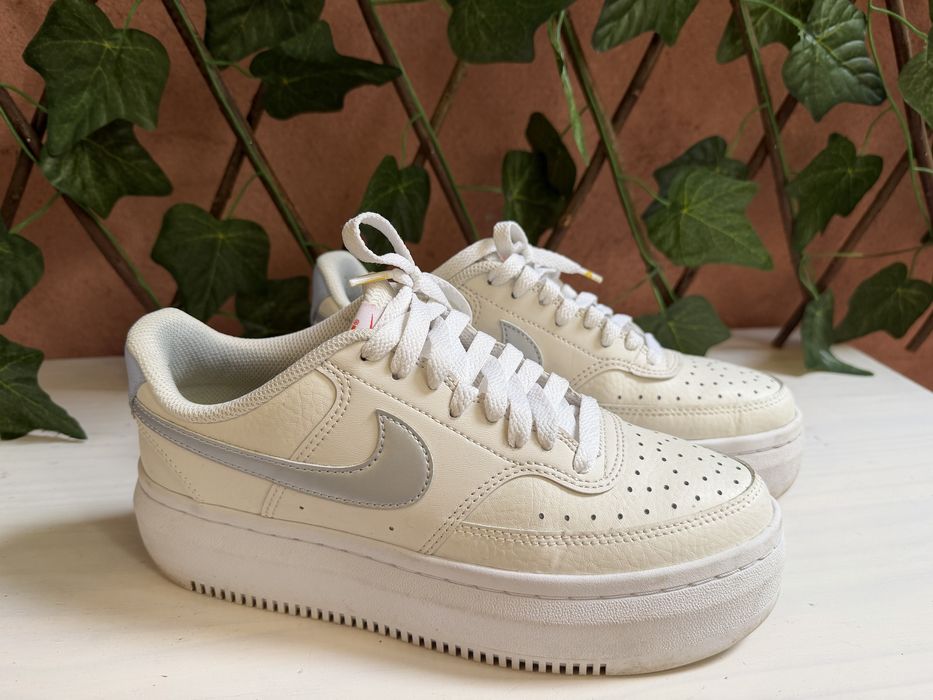 Дамски маратонки Nike