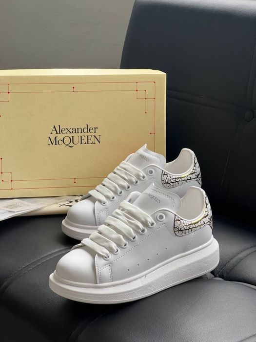 Vand adidasi Alexander mcquenn