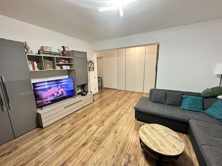 Apartament de vanzare 2 camere, parcare inclusa in pret.