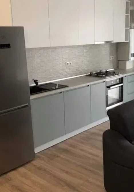 Дава се под наем Двустаен апартамент в Пловдив, Въстанически - 65 кв.м за 357 € - Снимка #1