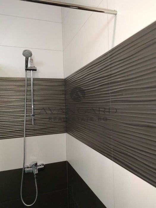 оф.21439 Триетажна Къща Прослав