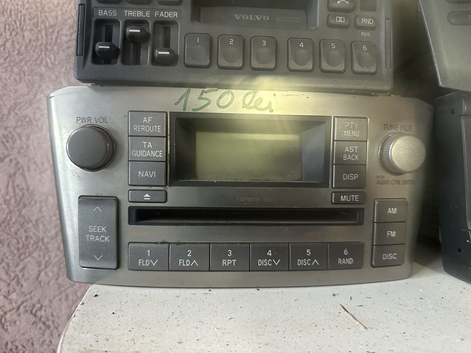 Cd casetofon toyota avensis