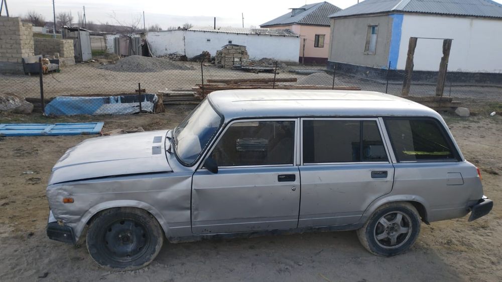 LADA 2104 состояние средний