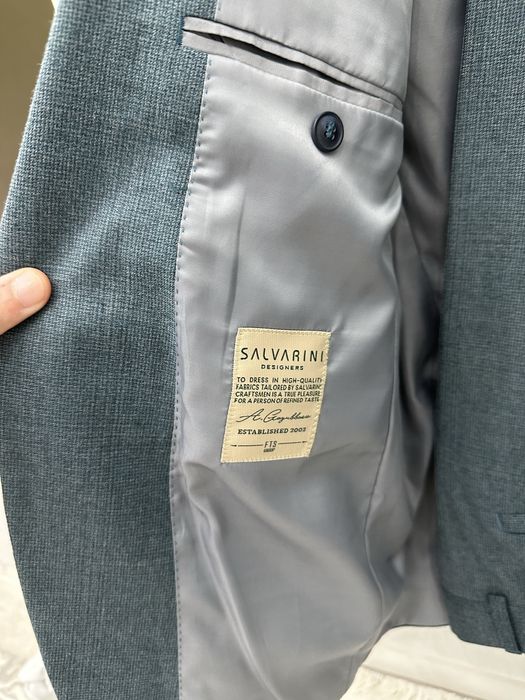 Мужской костюм.