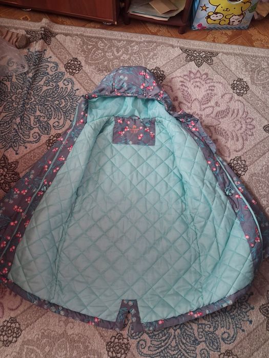 Куртка на девочку