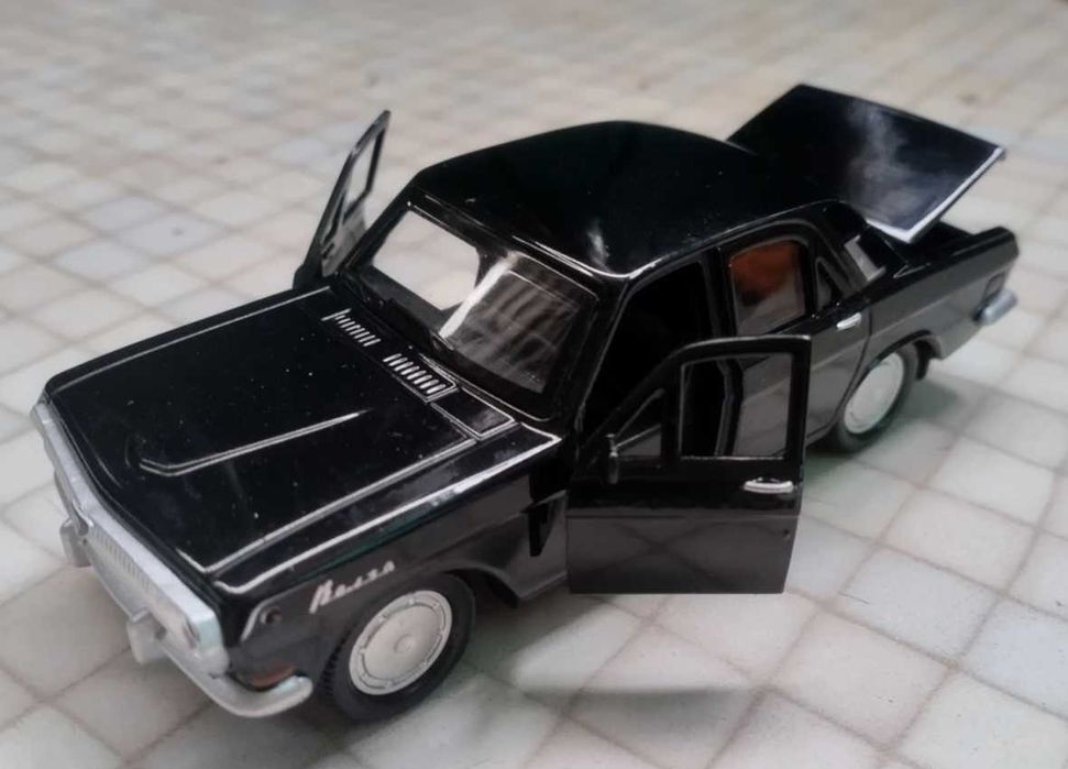 Машинка игрушка Волга Газ 2401 черная игрушка масштаб 1:39