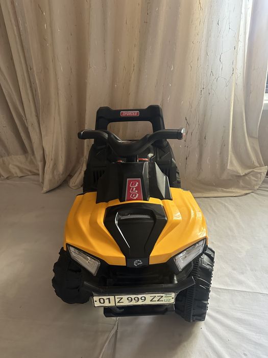 bolalarning motorli mashinkasi