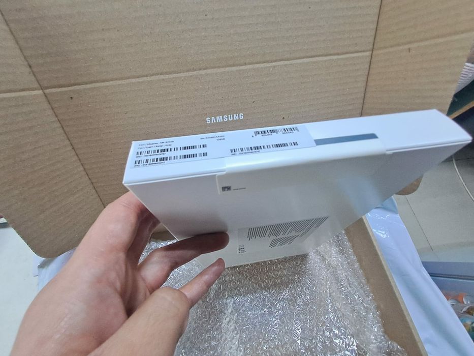 Продам планшет samsung a11 tab + 5g 128g