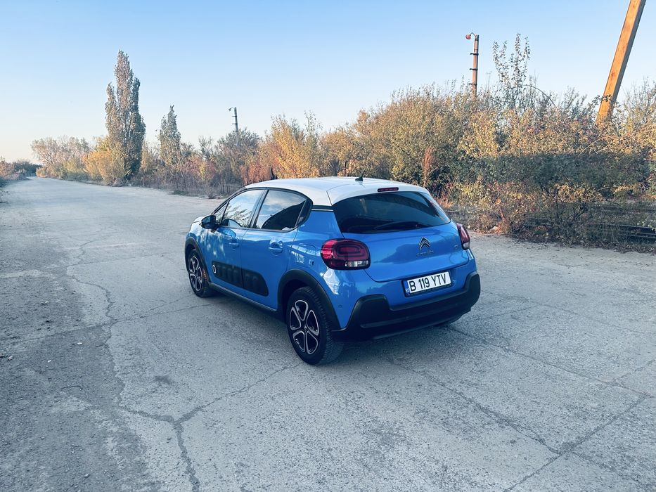 Citroen c3 blue and white edition