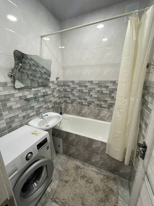 Сдается 2-х комн.квартира в районе метро Новза