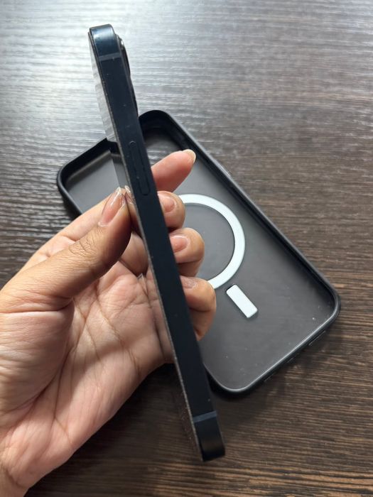 IPHONE 13 128 в  отл сост