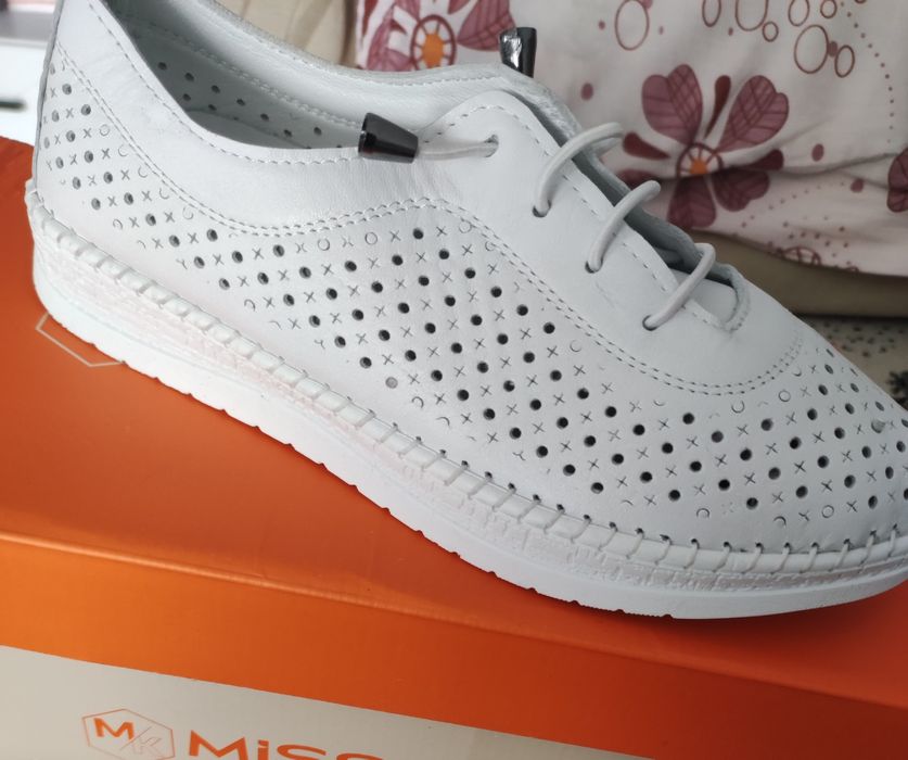 Продам новые кеды