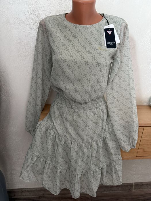 Нова рокля Guess