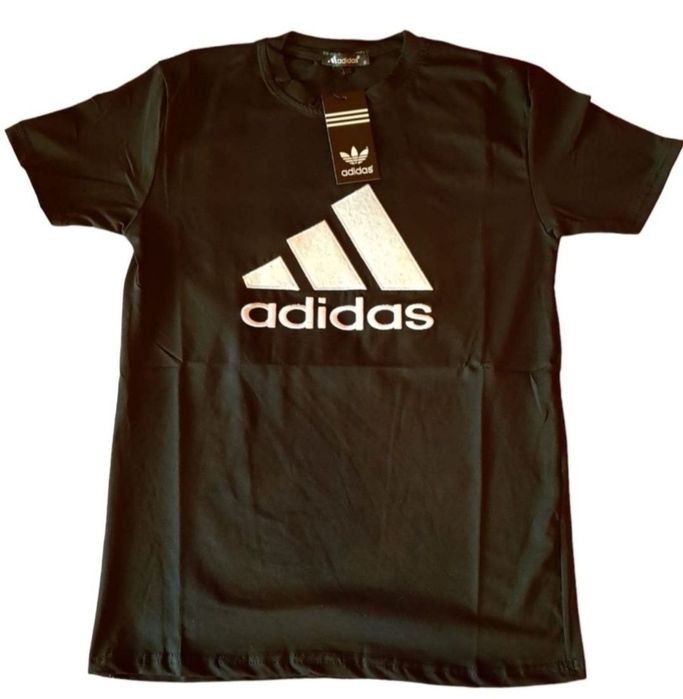 Tricouri adidas siglă cusută