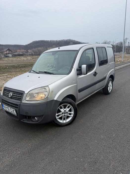Fiat Doblo 2.0 Diesel 105 CP – 5 locuri – Spațioasă – Acte OK