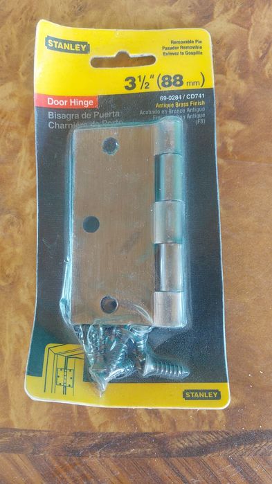 Продам шарниры комплект