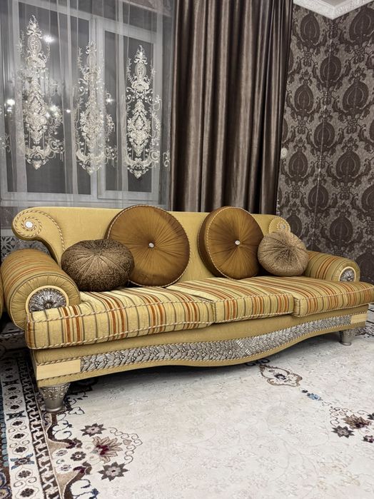 Продам диван 1 кресло б/у 135000 Алматы