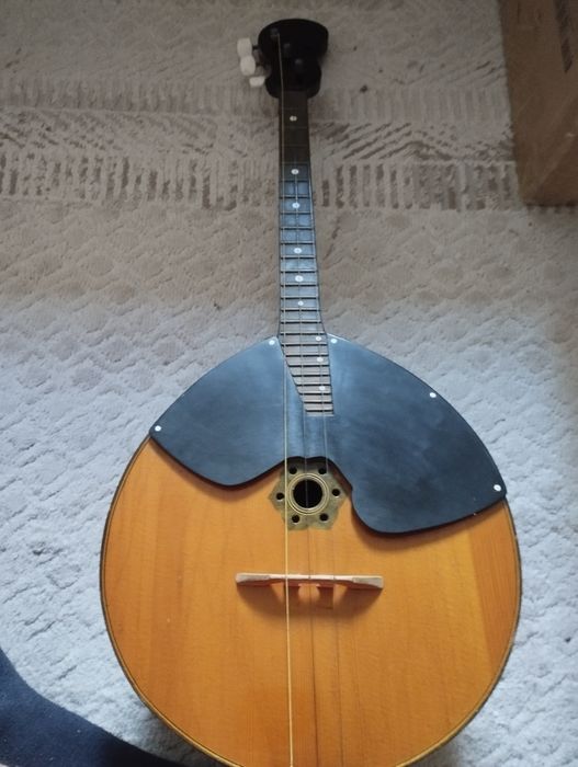 Народный инструмент ,Прима,Домбыра