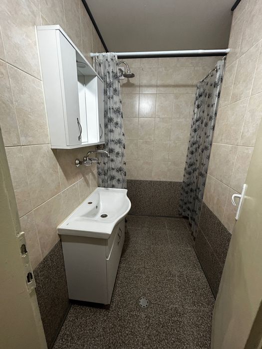 Дава се под наем Тристаен апартамент в Казанлък - 85 кв.м за 275.4 € - Снимка #9